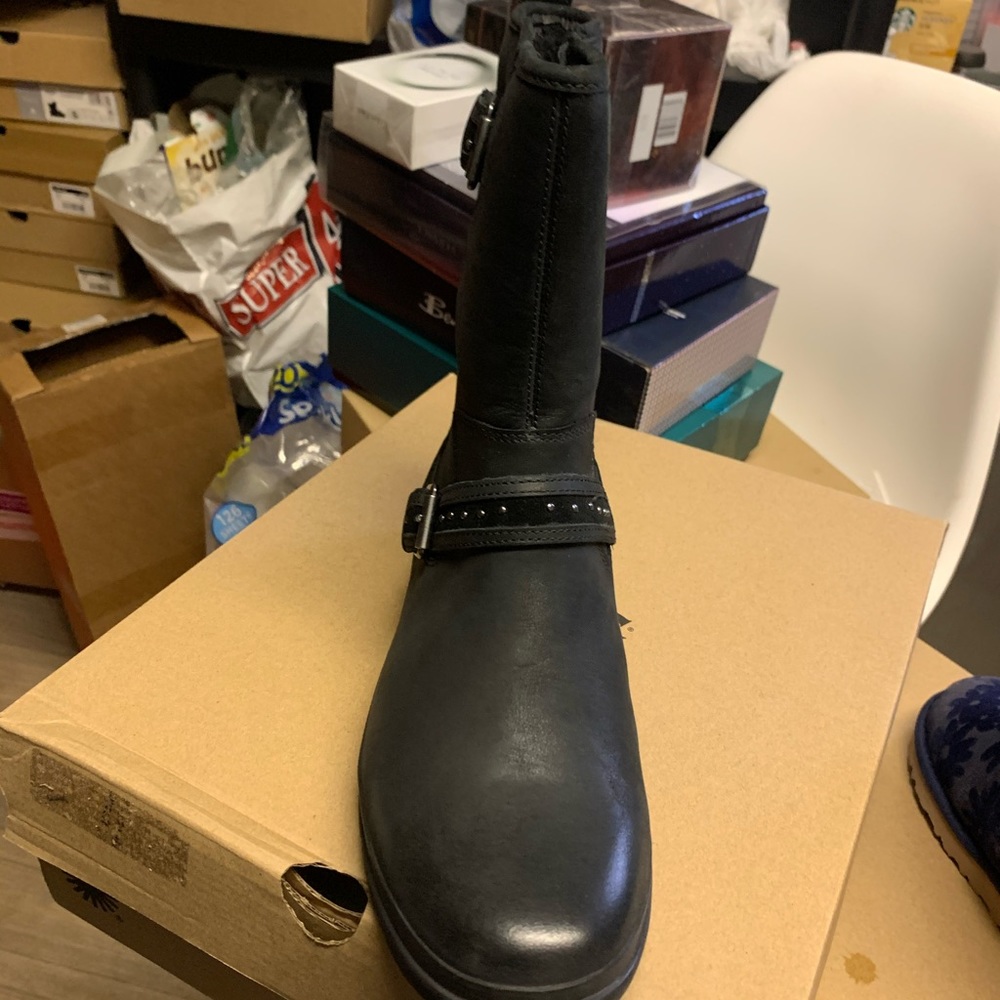 Boots UGG new - Picture 3 of 5